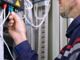 Les sociétés recrutent des techniciens de la fibre optique