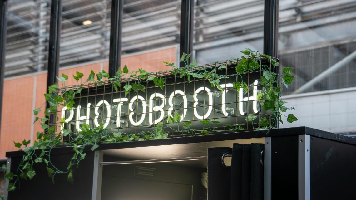 Borne photo pour événement d&rsquo;entreprise : comment faire le bon choix et surprendre vos invités ?